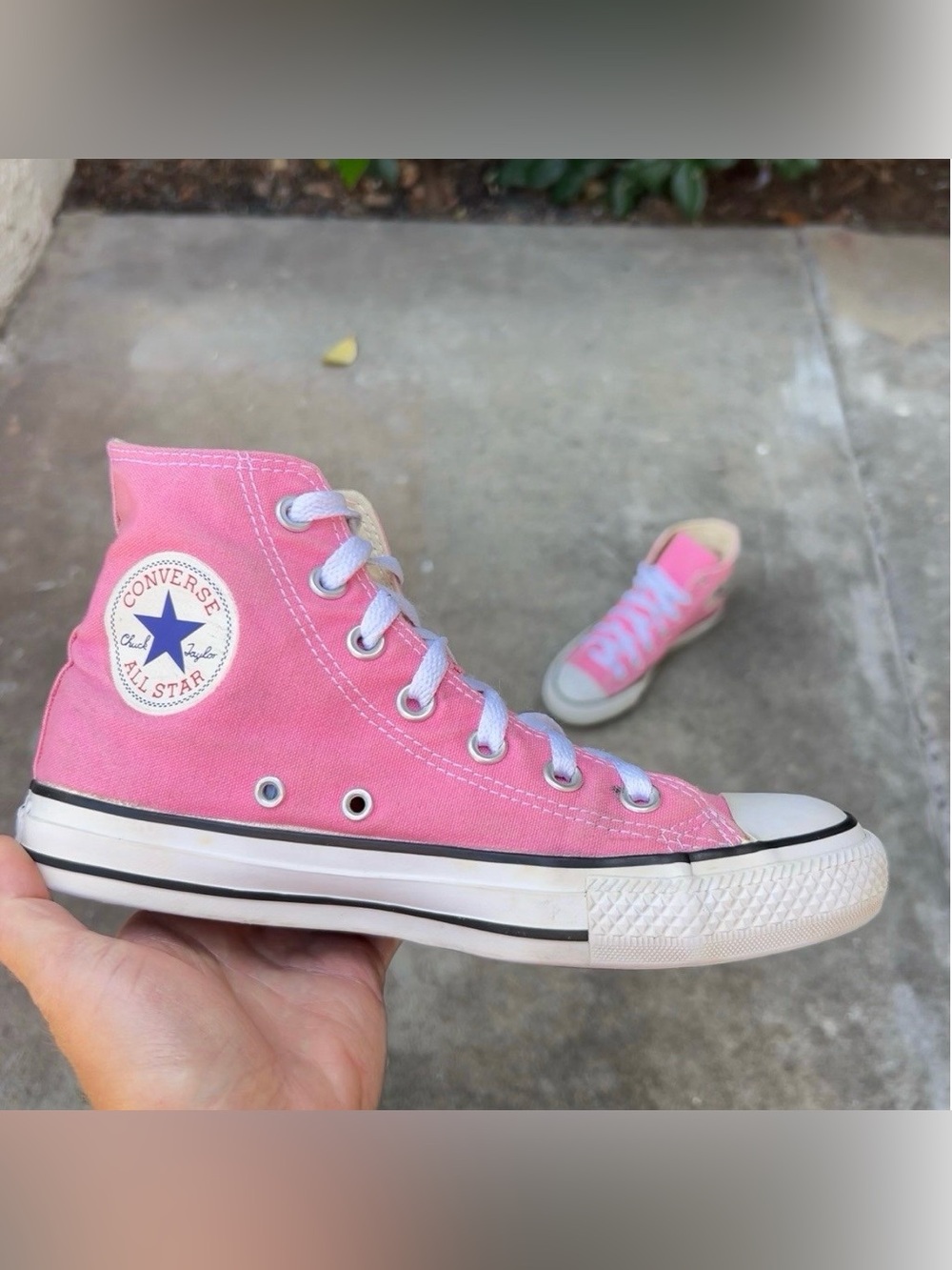 Converse high top pink
